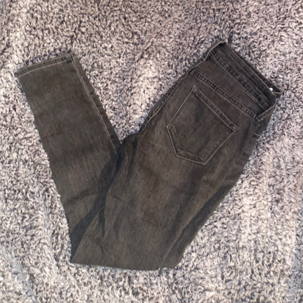 Women’s skinny jeans